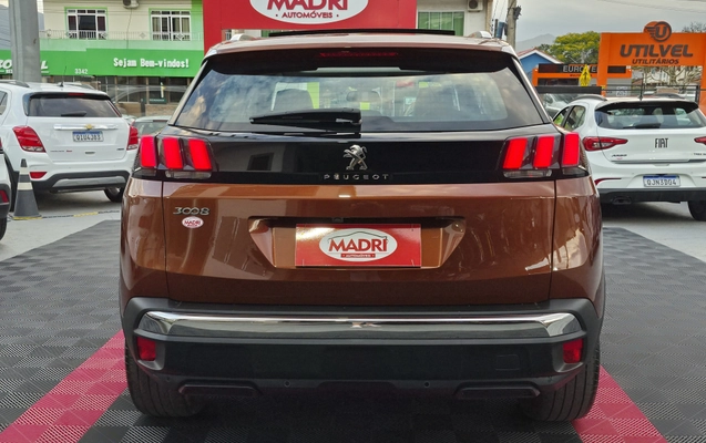 imagem-https://www.socarrao.com.br/sc-vehicle-images-prod/4402404/1792515437092-003_c04cb27321fc5393109c04ba08f949c6.jpg