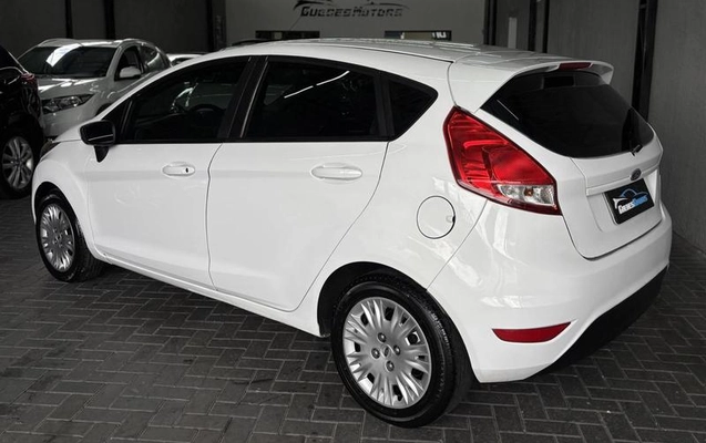 imagem-https://www.socarrao.com.br/sc-vehicle-images-prod/4402409/1792594185559-8564077_0_B_b752f3ad43.jpeg