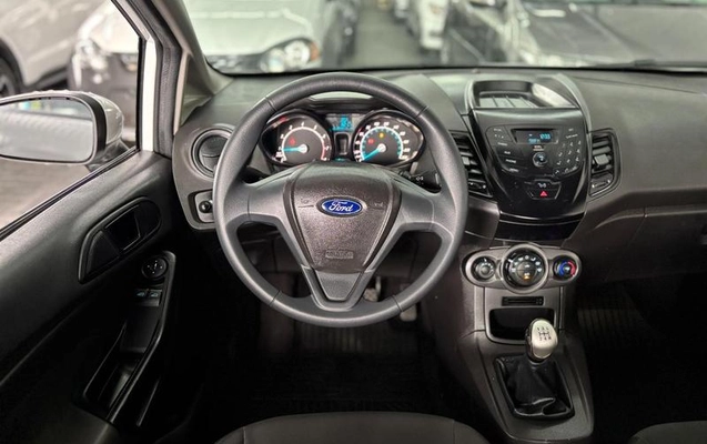 imagem-https://www.socarrao.com.br/sc-vehicle-images-prod/4402409/1792594185570-8564077_1_B_4b63f577ed.jpeg