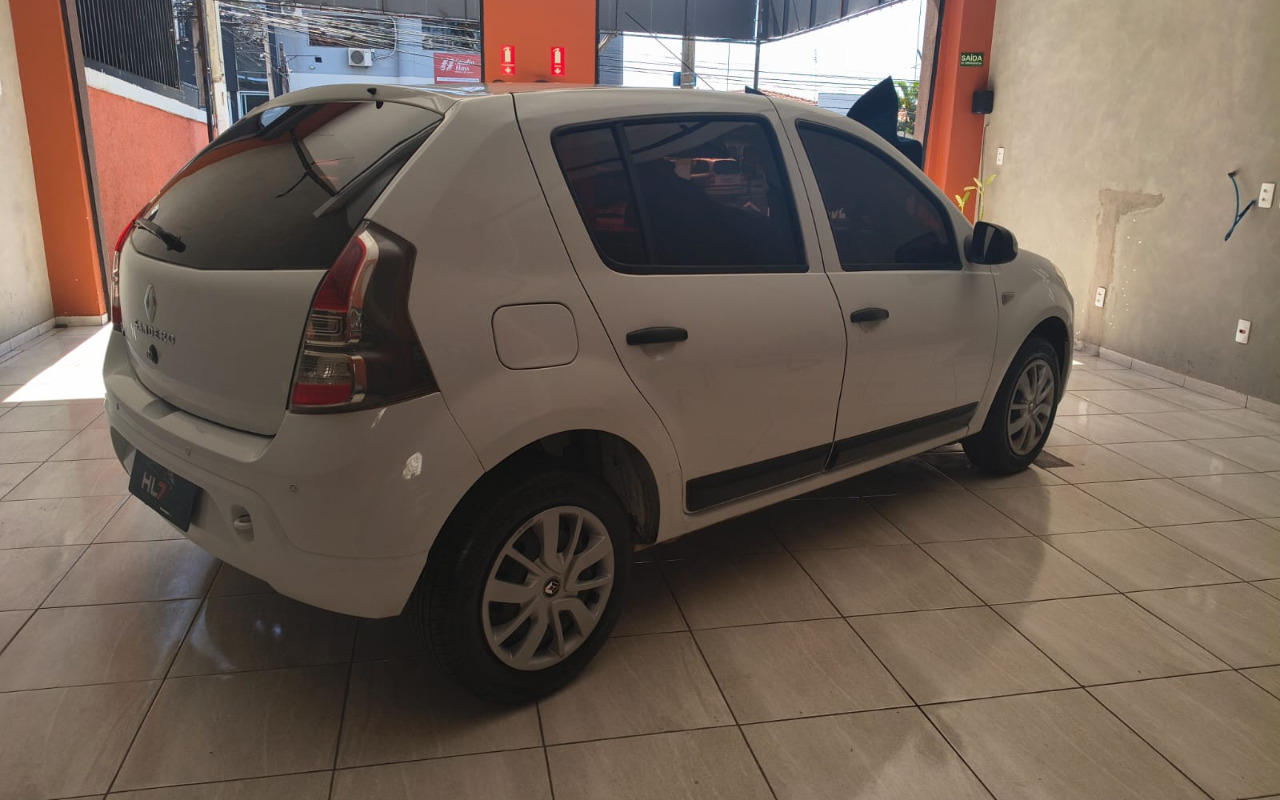 imagem-https://www.socarrao.com.br/sc-vehicle-images-prod/4402459/1792516159571-V2hhdHNBcHAgSW1hZ2UgMjAyNi0xMC0yMCBhdCAxNC4wMi4zNy5qcGVn.jpeg