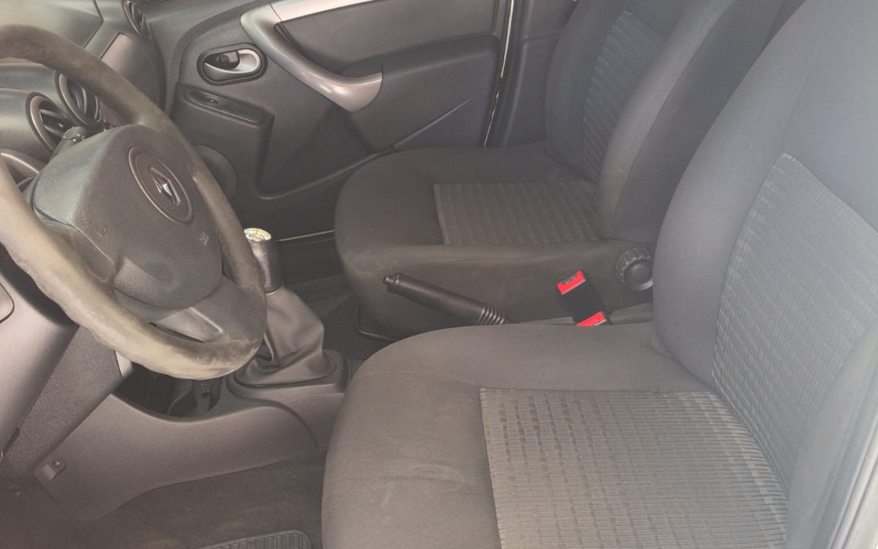 imagem-https://www.socarrao.com.br/sc-vehicle-images-prod/4402459/1792516159757-V2hhdHNBcHAgSW1hZ2UgMjAyNi0xMC0yMCBhdCAxNC4wMi4zOS5qcGVn.jpeg