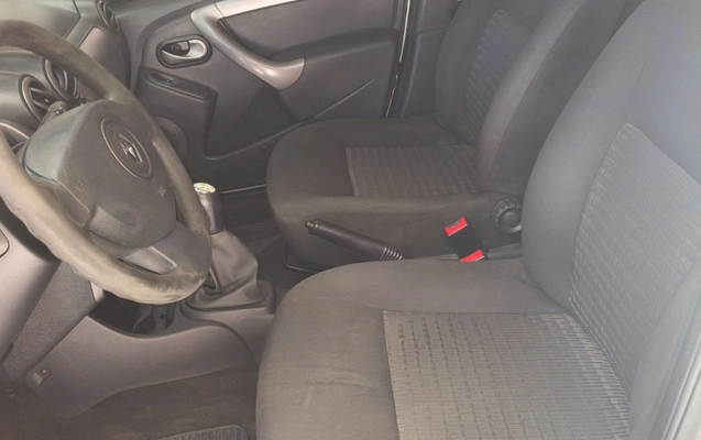 imagem-https://www.socarrao.com.br/sc-vehicle-images-prod/4402459/1792516159757-V2hhdHNBcHAgSW1hZ2UgMjAyNi0xMC0yMCBhdCAxNC4wMi4zOS5qcGVn.jpeg