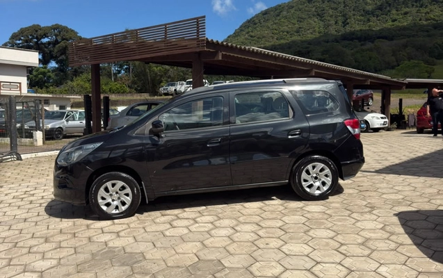 imagem-https://www.socarrao.com.br/sc-vehicle-images-prod/4402473/1792515766316-3mliK9VtHHq5OUCsj5w1J9MnBkTFNEEI.jpg