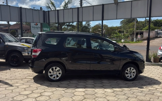 imagem-https://www.socarrao.com.br/sc-vehicle-images-prod/4402473/1792515766317-q7uFbHhePnH3iKph15Tf5n3szdiXSj3o.jpg
