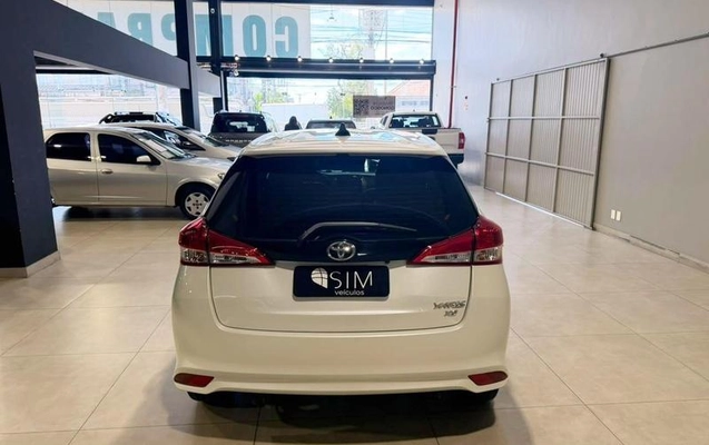 imagem-https://www.socarrao.com.br/sc-vehicle-images-prod/4402486/1792515868068-8588228_0_B_81aff08e95.jpeg