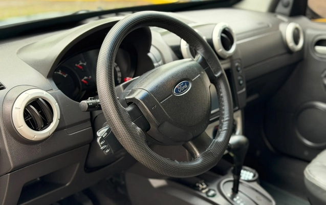 imagem-https://www.socarrao.com.br/sc-vehicle-images-prod/4402489/1792610865777-7466692b-97bc-4ce5-9c6e-9d52d95a85ae.jpg
