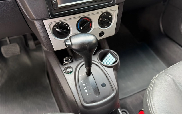 imagem-https://www.socarrao.com.br/sc-vehicle-images-prod/4402489/1792610865781-1567d6b7-ba06-438a-8ad1-fba54c98a0cf.jpg