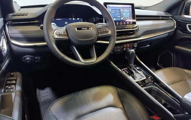 imagem-https://www.socarrao.com.br/sc-vehicle-images-prod/4402490/1792586707468-8588269_13_B_c2ed3e785f.jpeg