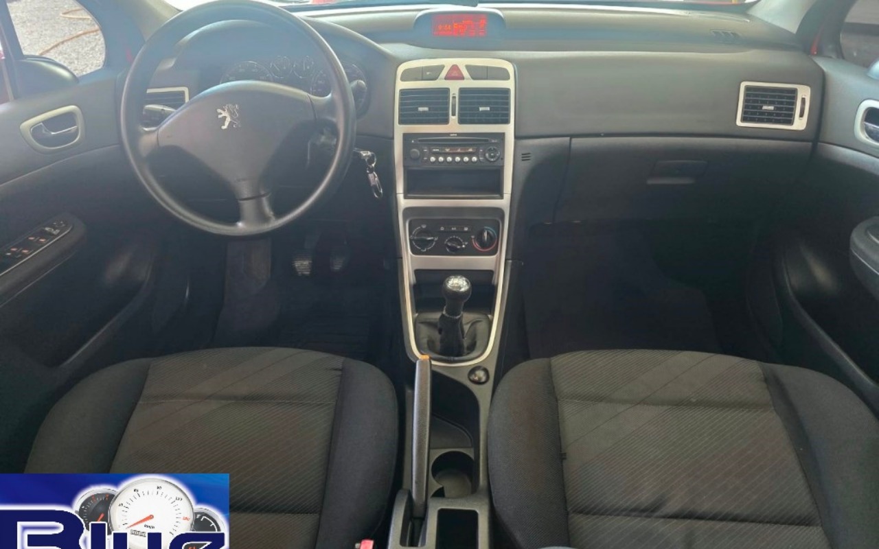 imagem-https://www.socarrao.com.br/sc-vehicle-images-prod/4402594/1792516635239-QVI3LmpwZWc.jpeg