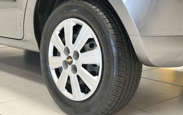 imagem-https://www.socarrao.com.br/sc-vehicle-images-prod/4402596/1792516686428-H0mCE7OXyXpWr3Cwx3JigJc2SUK1jy3u.jpg