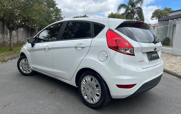 imagem-https://www.socarrao.com.br/sc-vehicle-images-prod/4402625/1792518582086-8588400_15_B_c8065559ad.jpeg