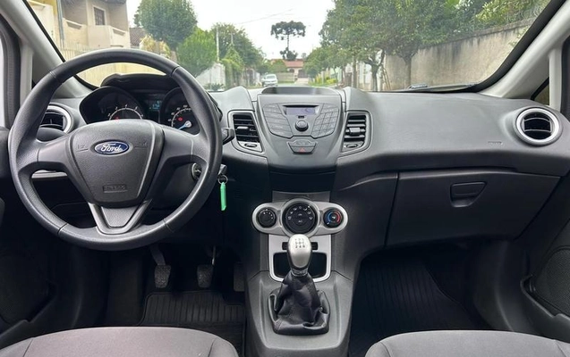 imagem-https://www.socarrao.com.br/sc-vehicle-images-prod/4402625/1792518582093-8588400_9_B_593db72432.jpeg