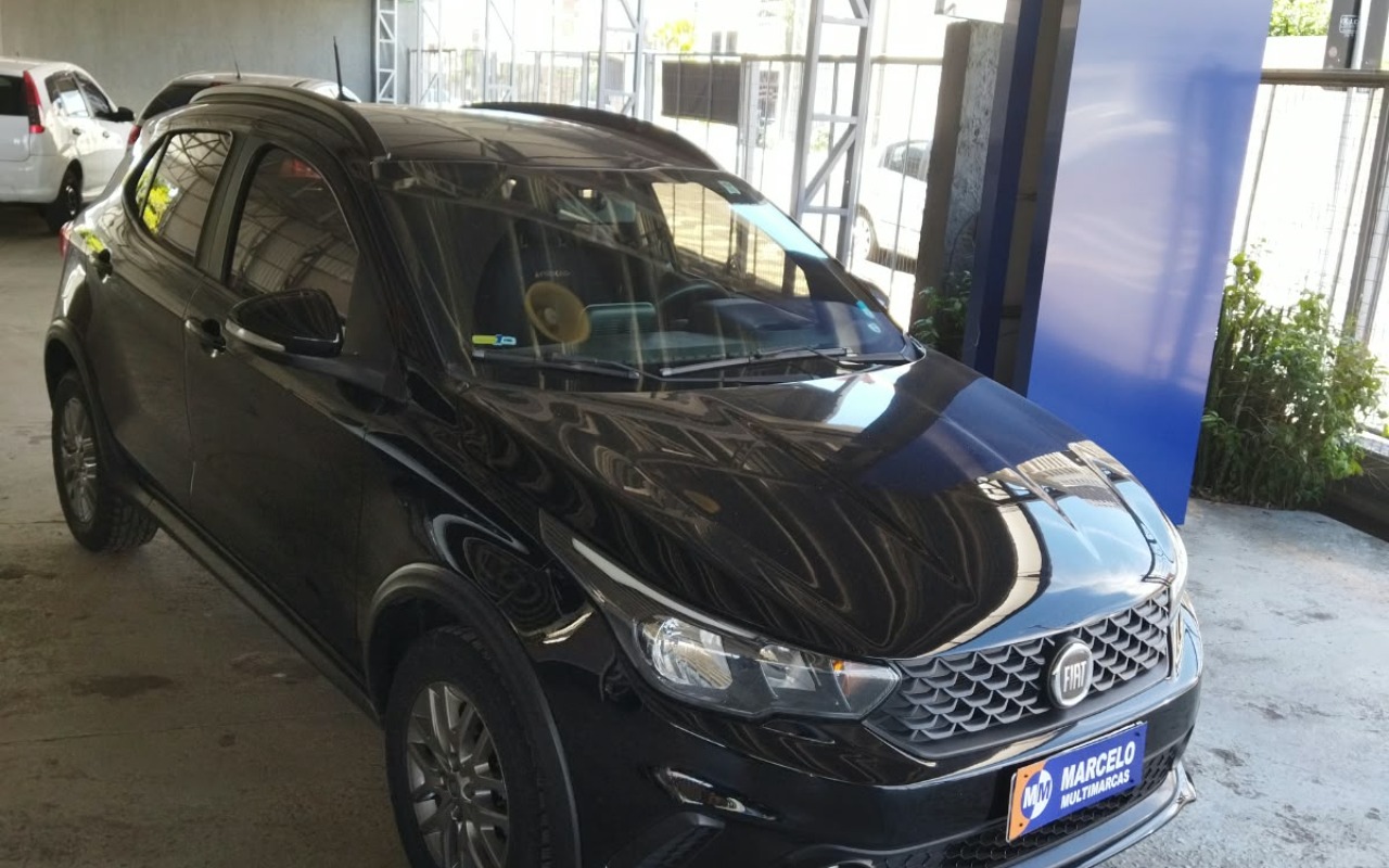 Fiat Argo TREKKING 1.3 8V Flex 2020 Preto — foto 1 de 3
