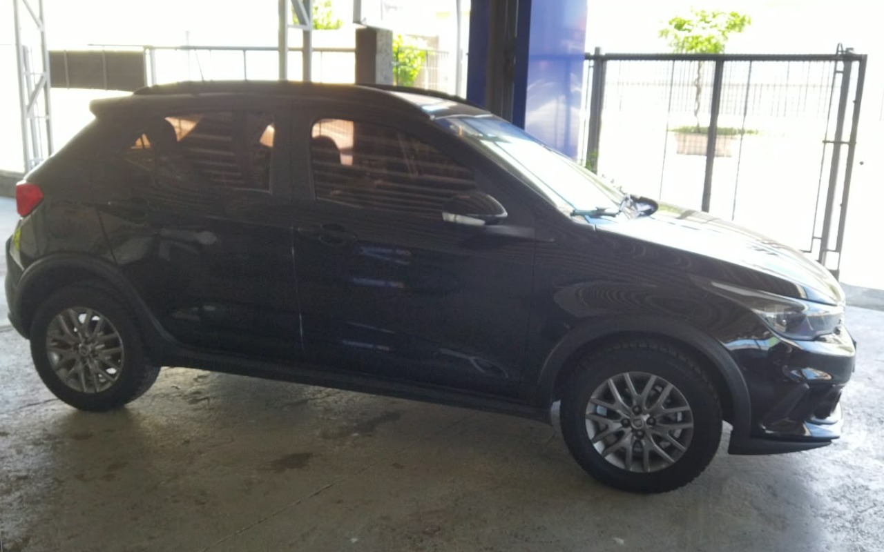 imagem-https://www.socarrao.com.br/sc-vehicle-images-prod/4402631/1792517087779-NmI1ZDkxMjctZDYzNi00YWI1LWJiMzEtMjFhZWU1NTdkMThlLmpwZw.jpg