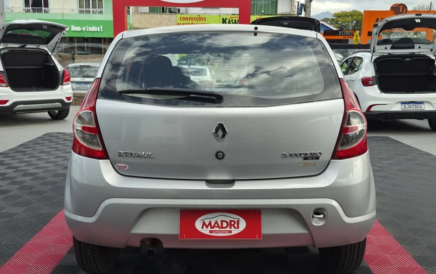imagem-https://www.socarrao.com.br/sc-vehicle-images-prod/4402633/1792517122921-003_0a95e9b1c74794f371ea74c736d3e775.jpg
