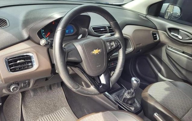 imagem-https://www.socarrao.com.br/sc-vehicle-images-prod/4402664/1792784270892-8588429_10_B_c2d79a6cb6.jpeg