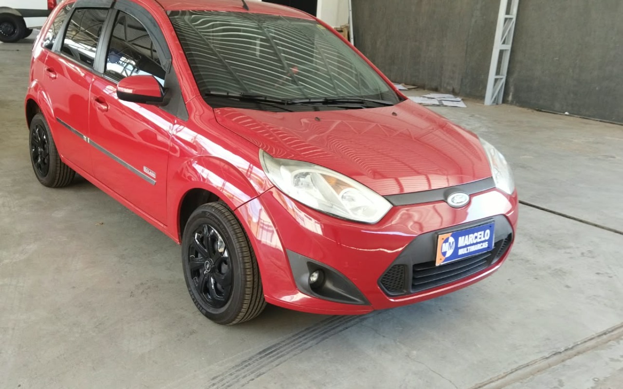 Ford Fiesta 2012 Vermelho — foto 1 de 3