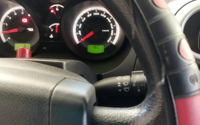 imagem-https://www.socarrao.com.br/sc-vehicle-images-prod/4402667/1792517359352-NmNkZThhODItNjMyYy00YjBjLTk5MzYtNGM5ODFjYmE5YmExLmpwZw.jpg