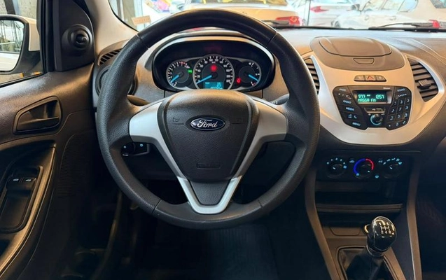 imagem-https://www.socarrao.com.br/sc-vehicle-images-prod/4402689/1792697282136-8579130_4_B_0ce58bd058.jpeg