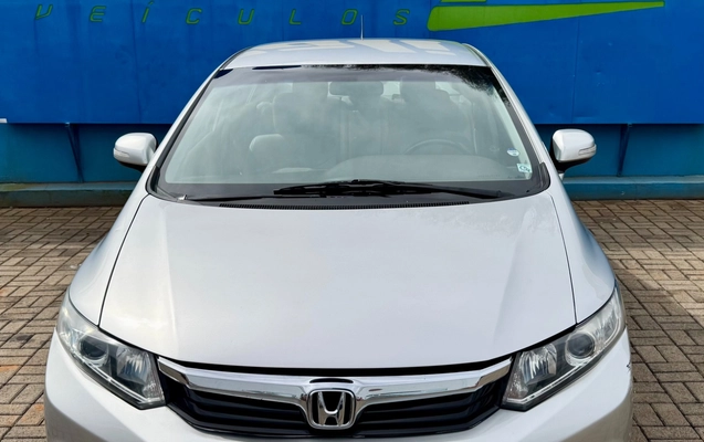 imagem-https://www.socarrao.com.br/sc-vehicle-images-prod/4402719/1792588889959-6c6989d0-fca5-4824-b67e-5d9416d8240d.jpg