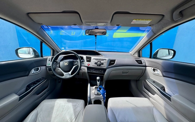 imagem-https://www.socarrao.com.br/sc-vehicle-images-prod/4402719/1792588889960-980eb81b-cba2-478f-b546-d97602d89076.jpg