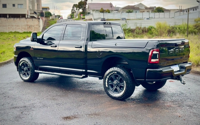 imagem-https://www.socarrao.com.br/sc-vehicle-images-prod/4402720/1792517610932-81c1cd98-0dba-4ed9-b5c9-35490dccb9ca.jpg