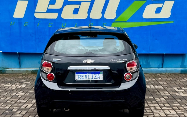 imagem-https://www.socarrao.com.br/sc-vehicle-images-prod/4402752/1792517838858-21a3db07-a256-4d9e-8d4e-baab1381b32a.jpg