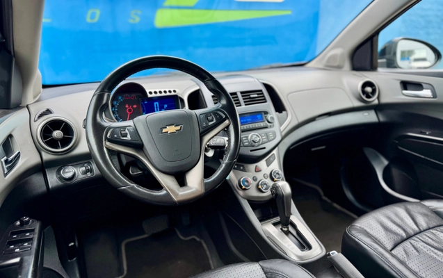 imagem-https://www.socarrao.com.br/sc-vehicle-images-prod/4402752/1792517838864-1e9c4ca4-2586-4021-9cf8-0de4f783be26.jpg