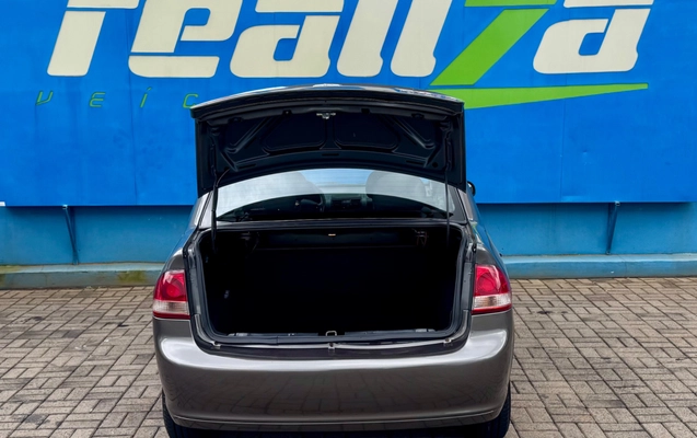 imagem-https://www.socarrao.com.br/sc-vehicle-images-prod/4402758/1792517916267-436c96b8-1475-4b25-b4ef-0766ff4e0806.jpg
