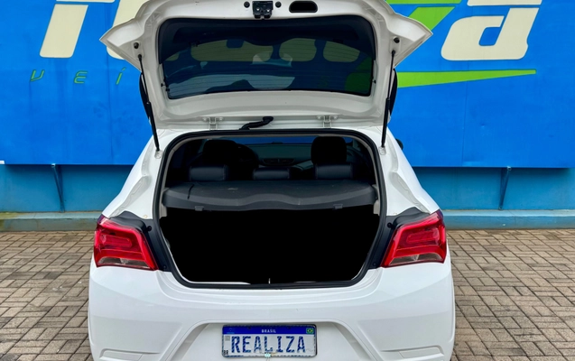 imagem-https://www.socarrao.com.br/sc-vehicle-images-prod/4402760/1792517933079-21aa78c1-6dd6-4fc5-9f32-f6bed91b6547.jpg