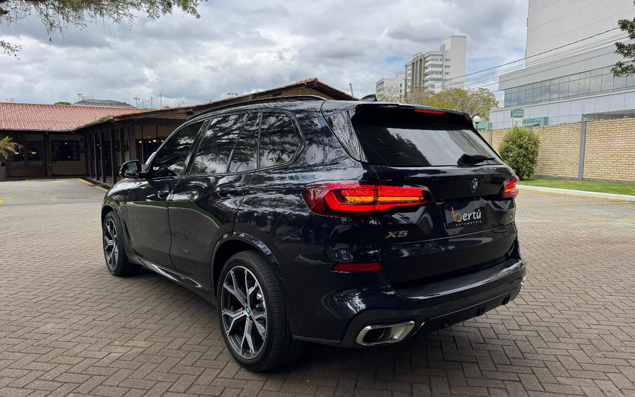 imagem-https://www.socarrao.com.br/sc-vehicle-images-prod/4402763/1792517992011-SW1hZ2VtIGRvIFdoYXRzQXBwIGRlIDIwMjUtMDktMjUgw6AocykgMTAuNTUuNDlfNTI0MzBiNmQuanBn.jpg