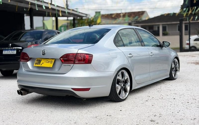 imagem-https://www.socarrao.com.br/sc-vehicle-images-prod/4402820/1792518540990-8588564_1_B_93172e9144.jpeg
