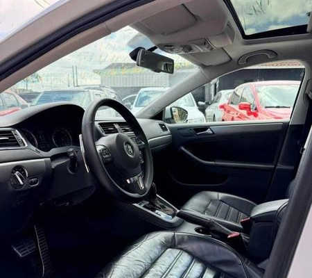 imagem-https://www.socarrao.com.br/sc-vehicle-images-prod/4402820/1792518540991-8588564_8_B_ca123f8d37.jpeg