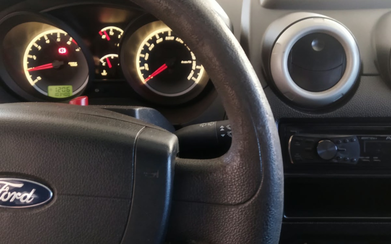 imagem-https://www.socarrao.com.br/sc-vehicle-images-prod/4402855/1792518545796-MzEyZWMxMjktZTZiZS00NzJlLWE5ODItZDcxZjM3YWMxYzllLmpwZw.jpg
