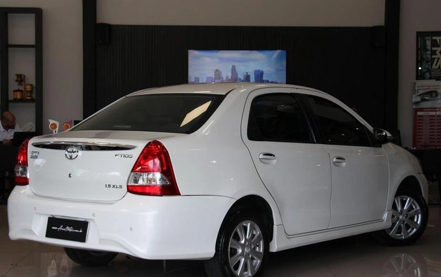 imagem-https://www.socarrao.com.br/sc-vehicle-images-prod/4402859/1792518567998-8584294_5_B_49ab98908f.jpeg