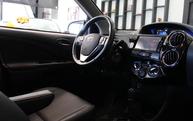 imagem-https://www.socarrao.com.br/sc-vehicle-images-prod/4402859/1792518568007-8584294_12_B_a5d650705e.jpeg