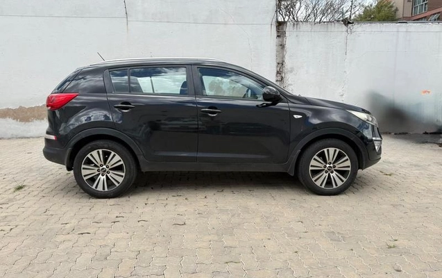 imagem-https://www.socarrao.com.br/sc-vehicle-images-prod/4402872/1792614190350-8585774_0_B_a5383562e9.jpeg