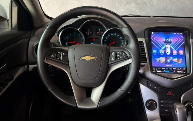 imagem-https://www.socarrao.com.br/sc-vehicle-images-prod/4402873/1792518682440-e421030a-07a7-4e7c-a1a9-b80890925199.jpg