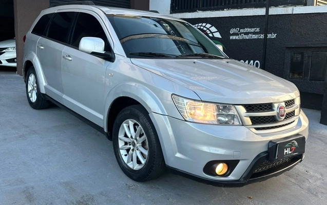 imagem-https://www.socarrao.com.br/sc-vehicle-images-prod/4402881/1792599781415-V2hhdHNBcHAgSW1hZ2UgMjAyNi0xMC0yMCBhdCAxNy40OC41MCgxKS5qcGVn.jpeg