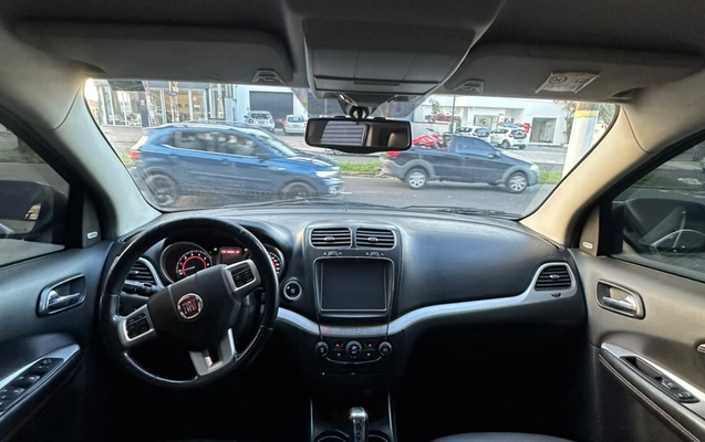 imagem-https://www.socarrao.com.br/sc-vehicle-images-prod/4402881/1792599782430-V2hhdHNBcHAgSW1hZ2UgMjAyNi0xMC0yMCBhdCAxNy40OC41Mig0KS5qcGVn.jpeg