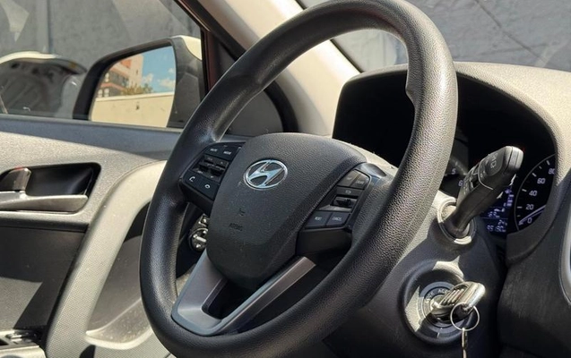 imagem-https://www.socarrao.com.br/sc-vehicle-images-prod/4402894/1792607807097-8582273_6_B_08e65d7922.jpeg