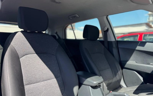 imagem-https://www.socarrao.com.br/sc-vehicle-images-prod/4402894/1792607807112-8582273_14_B_6065d0776e.jpeg