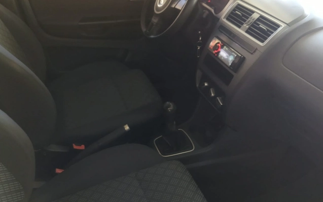 imagem-https://www.socarrao.com.br/sc-vehicle-images-prod/4402941/1792519263293-MjAxNzAxNWUtZGY2ZC00NzI0LThhNDMtZmM1YTExMmQxZWU1LmpwZw.jpg