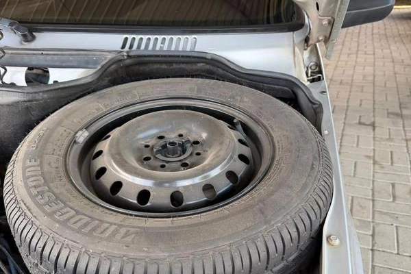 imagem-https://www.socarrao.com.br/sc-vehicle-images-prod/4402950/1792699212401-8588664_1_B_e036f43e67.jpeg