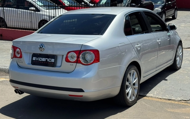 imagem-https://www.socarrao.com.br/sc-vehicle-images-prod/4402969/1792519418830-4dYU1wVRETQr2KaWCw8jhjI1xPGBDGyi.jpg