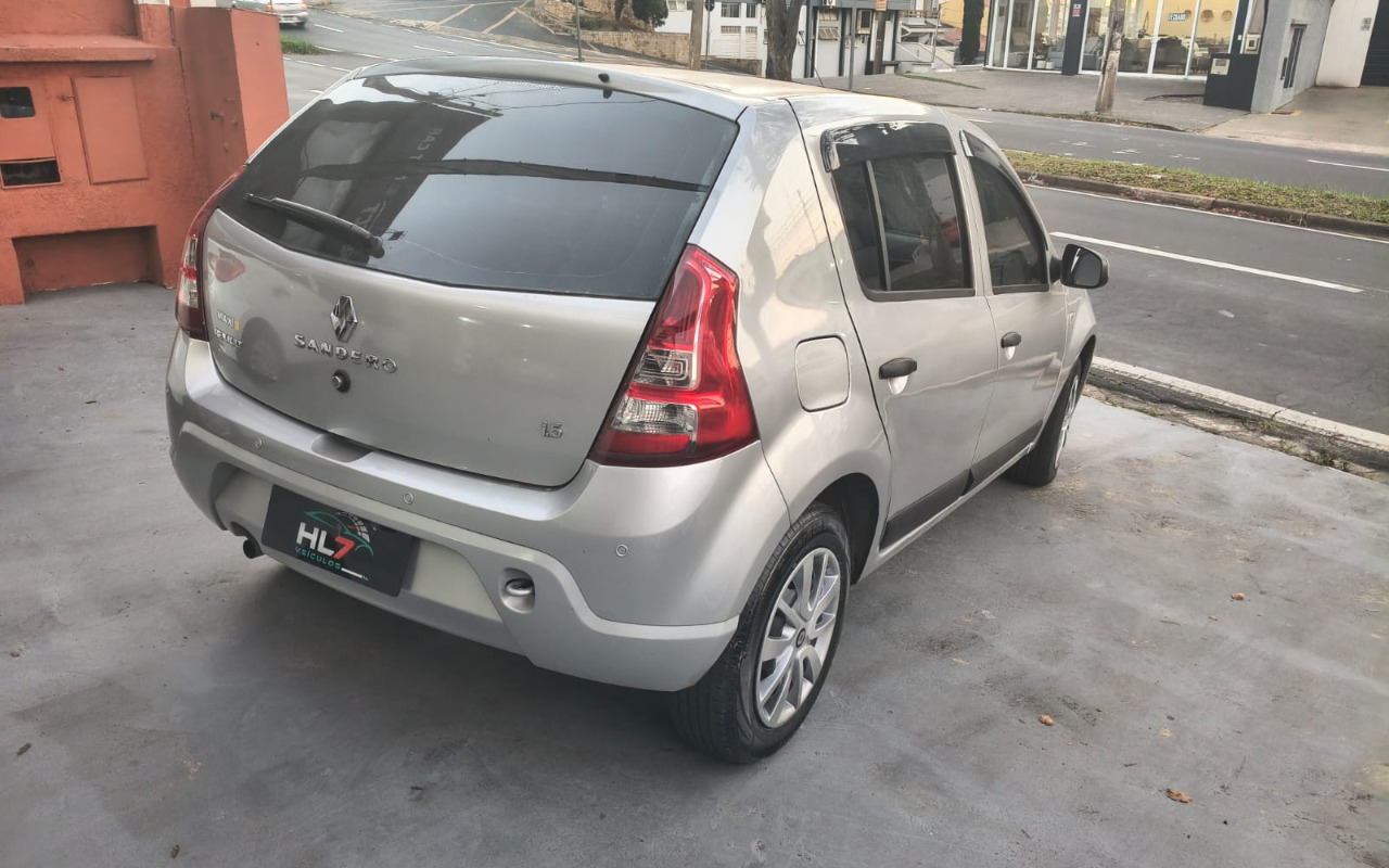 imagem-https://www.socarrao.com.br/sc-vehicle-images-prod/4402970/1792519419827-V2hhdHNBcHAgSW1hZ2UgMjAyNi0xMC0yMCBhdCAxNC4wMi4zNS5qcGVn.jpeg