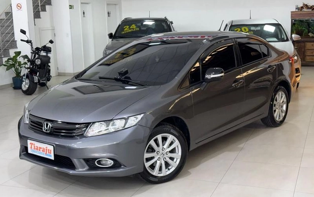 imagem-https://www.socarrao.com.br/sc-vehicle-images-prod/4403006/1792519701076-8530289_0_B_3893de39a9.jpeg