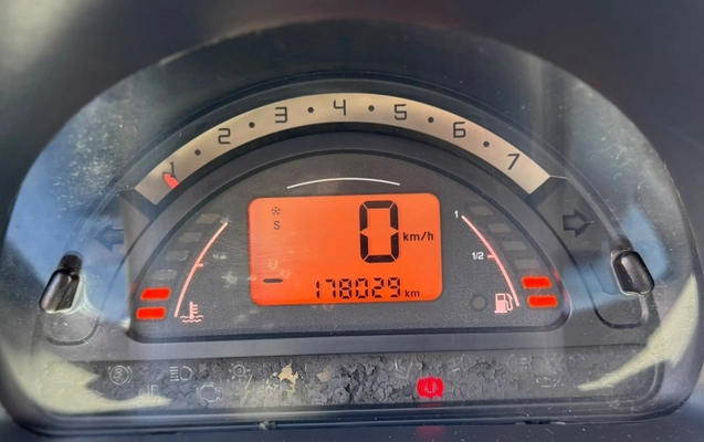 imagem-https://www.socarrao.com.br/sc-vehicle-images-prod/4403009/1792519720329-irmz2CoVf7rm3KmbW7xigZGkghLAjnDh.jpg
