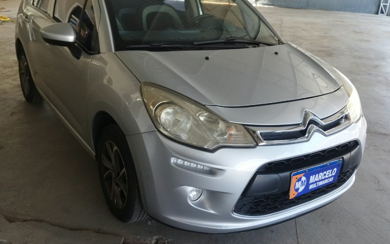 Citroën C3 2015 Prata — foto 1 de 3