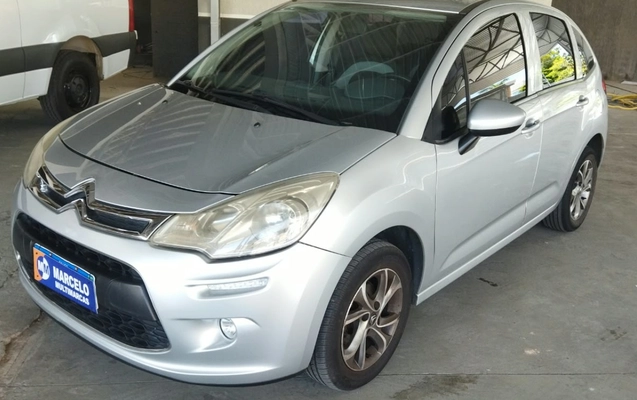 imagem-https://www.socarrao.com.br/sc-vehicle-images-prod/4403019/1792520033418-MjU1YjVjODktZWEwNS00NjE5LTg0YWMtNmYwMzg4MDc2YzJkLmpwZw.jpg